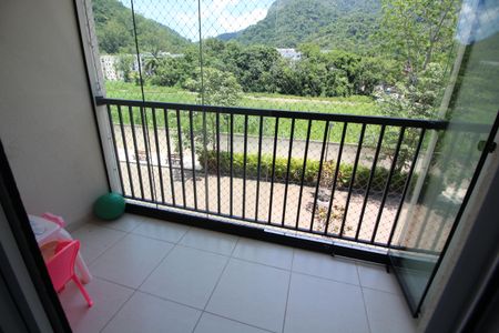 Varanda de apartamento à venda com 3 quartos, 68m² em Jacarepaguá, Rio de Janeiro