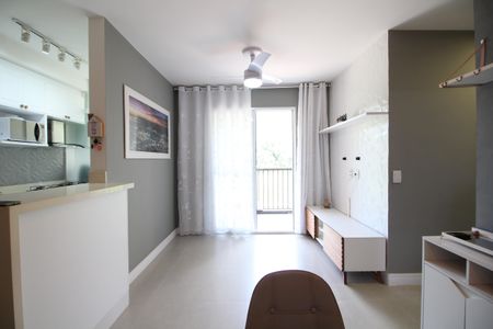 Sala de apartamento à venda com 3 quartos, 68m² em Jacarepaguá, Rio de Janeiro