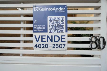 Casa à venda com 190m², 3 quartos e 2 vagasFachada