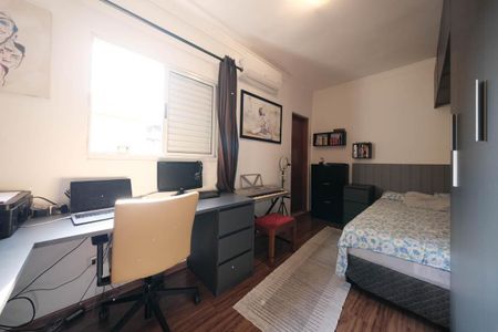 Casa à venda com 190m², 3 quartos e 2 vagasSuíte 1