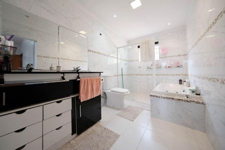 Casa à venda com 190m², 3 quartos e 2 vagasSuíte 3