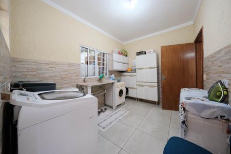 Casa à venda com 190m², 3 quartos e 2 vagasÁrea de Serviço