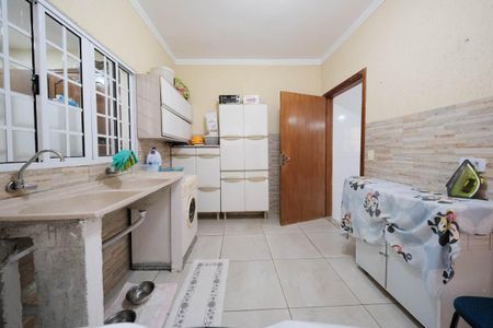 Casa à venda com 190m², 3 quartos e 2 vagasÁrea de Serviço