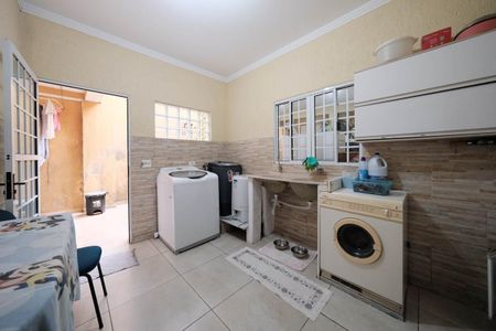 Casa à venda com 190m², 3 quartos e 2 vagasÁrea de Serviço