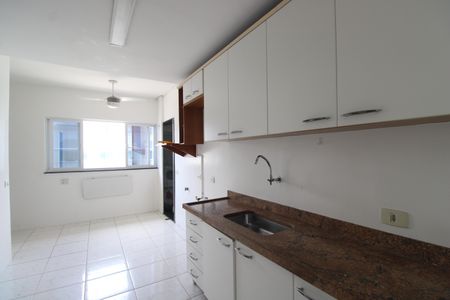 Apartamento à venda com 254m², 4 quartos e 2 vagasCozinha