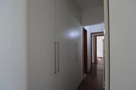 Apartamento à venda com 254m², 4 quartos e 2 vagasSuíte 