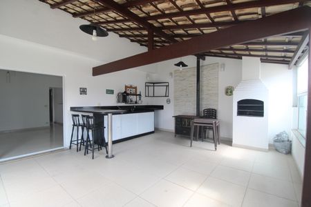 Apartamento à venda com 254m², 4 quartos e 2 vagasChurrasqueira