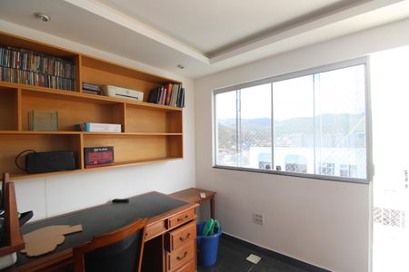 Apartamento à venda com 254m², 4 quartos e 2 vagasEscritório