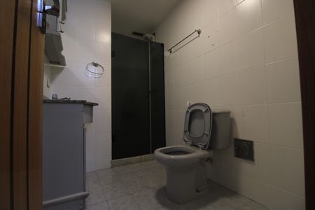 Apartamento à venda com 254m², 4 quartos e 2 vagasBanheiro da suíte