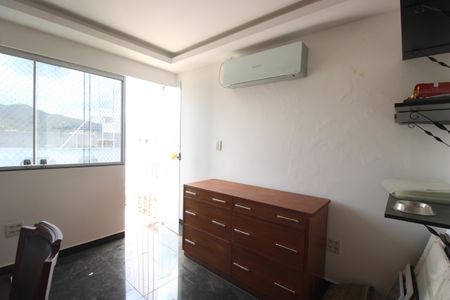 Apartamento à venda com 254m², 4 quartos e 2 vagasEscritório