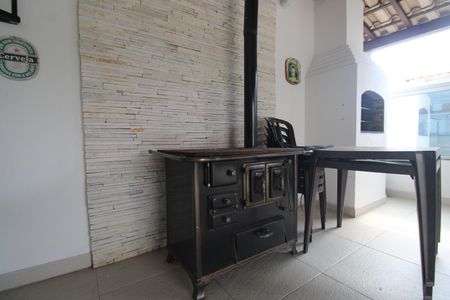 Apartamento à venda com 254m², 4 quartos e 2 vagasChurrasqueira
