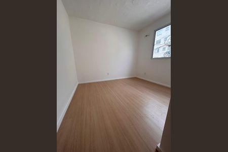 Quarto de apartamento para alugar com 2 quartos, 47m² em Jardim Alvorada, Nova Iguaçu