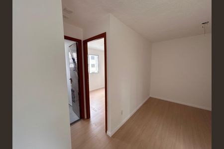 Sala de apartamento para alugar com 2 quartos, 47m² em Jardim Alvorada, Nova Iguaçu