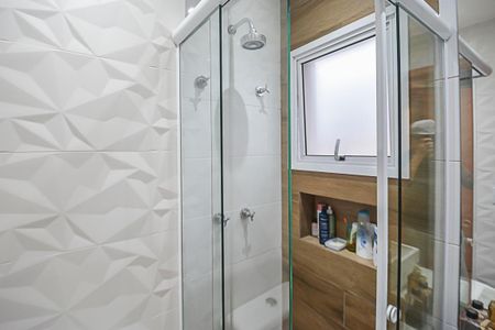 Apartamento à venda com 67m², 2 quartos e 2 vagas Apartamento à venda com 67m², 2 quartos e 2 vagasBanheiro da Suíte