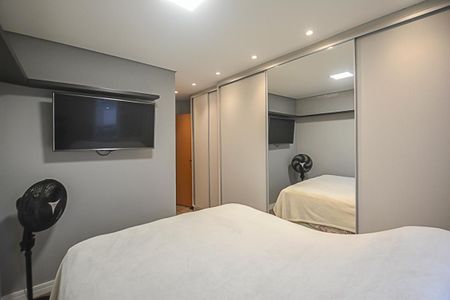 Apartamento à venda com 67m², 2 quartos e 2 vagas Apartamento à venda com 67m², 2 quartos e 2 vagasQuarto Suíte