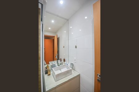 Apartamento à venda com 67m², 2 quartos e 2 vagas Apartamento à venda com 67m², 2 quartos e 2 vagasBanheiro da Suíte