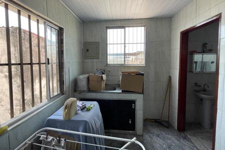 Sala de casa para alugar com 3 quartos, 80m² em Vila São Luis, Duque de Caxias