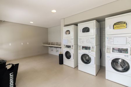 Apartamento à venda com 51m², 2 quartos e 1 vaga Apartamento à venda com 51m², 2 quartos e 1 vagaCondomínio - Lavanderia