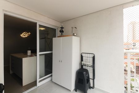 Apartamento à venda com 51m², 2 quartos e 1 vaga Apartamento à venda com 51m², 2 quartos e 1 vagaVaranda