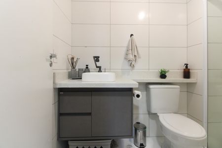 Apartamento à venda com 51m², 2 quartos e 1 vaga Apartamento à venda com 51m², 2 quartos e 1 vagaBanheiro