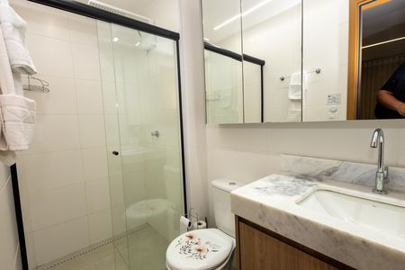 Apartamento para alugar com 45m², 1 quarto e 1 vaga Apartamento para alugar com 45m², 1 quarto e 1 vagaBanheiro do Quarto 1
