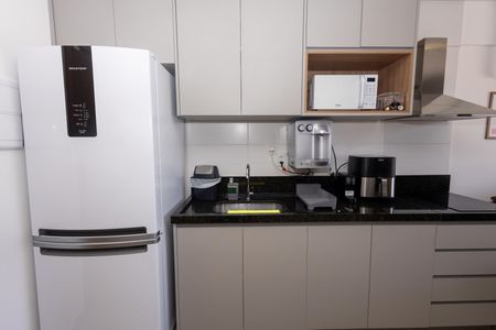 Cozinha de apartamento para alugar com 1 quarto, 45m² em Setor Bueno, Goiânia