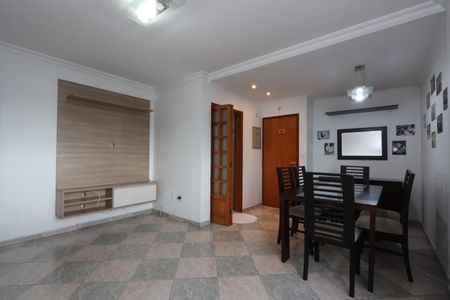 Sala de apartamento para alugar com 3 quartos, 75m² em Quinta da Paineira, São Paulo