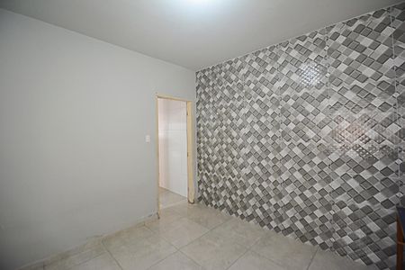 Sala/Quarto de casa para alugar com 1 quarto, 32m² em Jardim Calux, São Bernardo do Campo