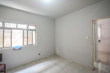 Sala/Quarto de casa para alugar com 1 quarto, 32m² em Jardim Calux, São Bernardo do Campo