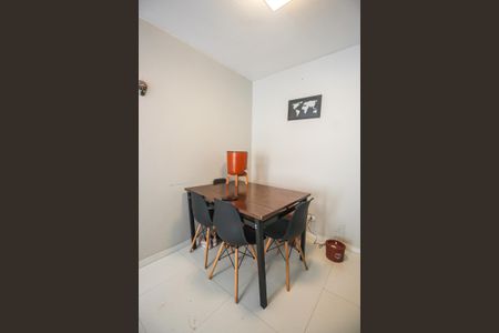 Apartamento à venda com 65m², 2 quartos e 2 vagasSala