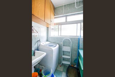 Apartamento à venda com 65m², 2 quartos e 2 vagasÁrea de Serviço