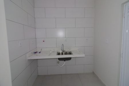 Cozinha de kitnet/studio para alugar com 1 quarto, 29m² em Quitaúna , Osasco