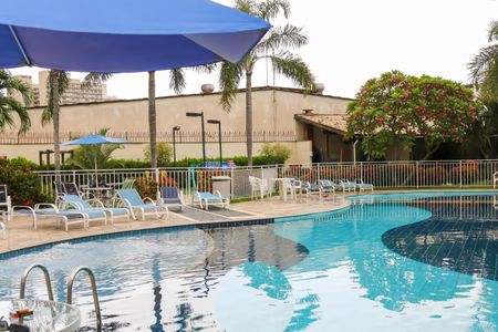 Apartamento para alugar com 60m², 3 quartos e 1 vagaÁrea comum - Piscina