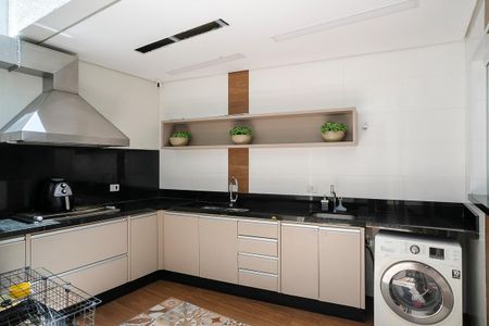 Casa à venda com 284m², 3 quartos e 3 vagasQuintal e área de serviço