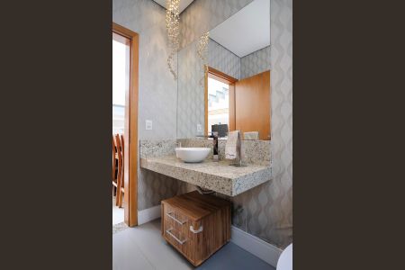 Casa à venda com 284m², 3 quartos e 3 vagasLavabo