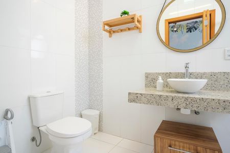 Casa à venda com 284m², 3 quartos e 3 vagasBanheiro da suíte 2