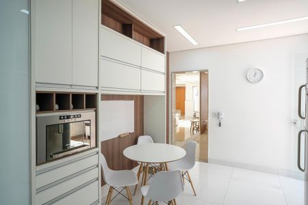 Casa à venda com 284m², 3 quartos e 3 vagasCozinha