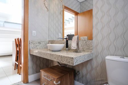 Casa à venda com 284m², 3 quartos e 3 vagasLavabo