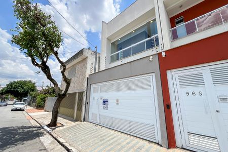 Casa à venda com 284m², 3 quartos e 3 vagasFachada + plaquinha