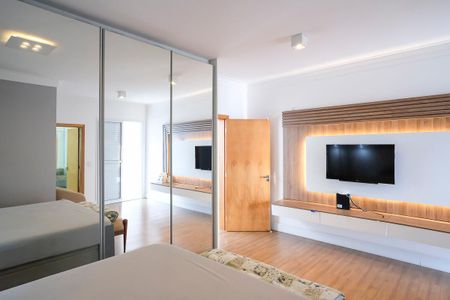 Casa à venda com 284m², 3 quartos e 3 vagasSuíte 1