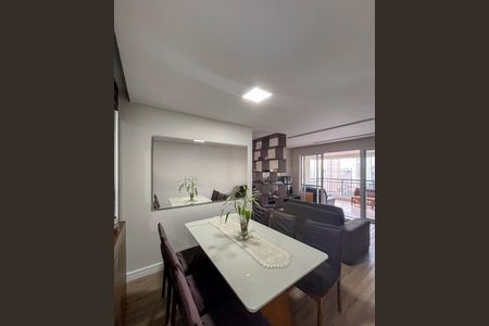 Apartamento à venda com 83m², 2 quartos e 1 vagaSala de Jantar