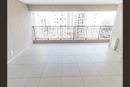 Apartamento à venda com 122m², 3 quartos e 2 vagas Apartamento à venda com 122m², 3 quartos e 2 vagasVaranda