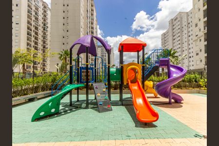 Apartamento à venda com 122m², 3 quartos e 2 vagas Apartamento à venda com 122m², 3 quartos e 2 vagasÁrea comum - Playground