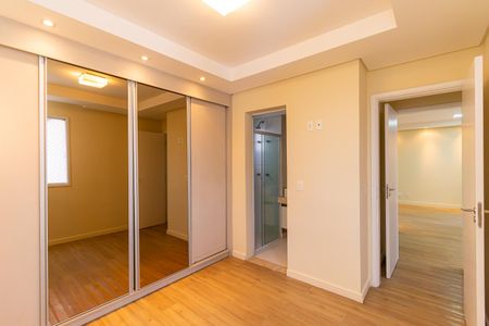 Apartamento à venda com 70m², 2 quartos e 2 vagas Apartamento à venda com 70m², 2 quartos e 2 vagasSuíte