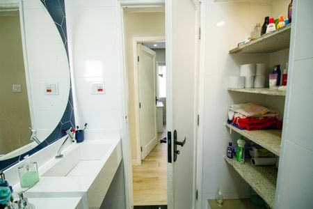 Casa para alugar com 624m², 5 quartos e 5 vagasBanheiro Social