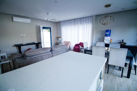 Casa para alugar com 624m², 5 quartos e 5 vagasCozinha