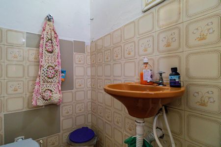 Banheiro de casa à venda com 2 quartos, 250m² em Jardim Ester, São Paulo