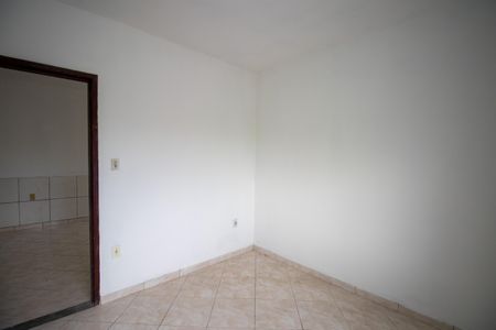 Quarto de casa para alugar com 1 quarto, 47m² em Colubandê, São Gonçalo