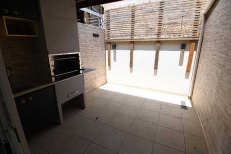 Varanda gourmet de casa de condomínio à venda com 3 quartos, 80m² em Parque Imperador, Campinas