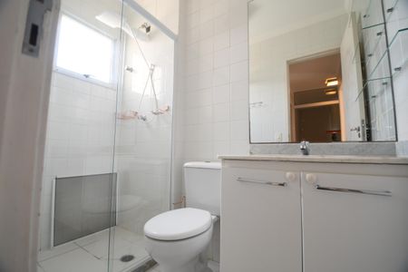 Casa de condomínio à venda com 80m², 3 quartos e 2 vagasBanheiro Social